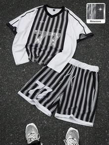 Manfinity EMRG Conjunto de camiseta y pantalones cortos para hombres, estilo callejero joven con estampado de rayas, patrón numérico y decoración de rhinestones. Conjunto de 2 piezas con pantalones cortos a rayas en blanco y negro para hombres. Conjunto de pantalones cortos con rhinestones para hombres. Conjunto de 2 piezas de pantalones cortos para hombres. Conjunto de pantalones cortos a rayas en blanco y negro para hombres. Conjunto de 2 piezas a rayas para hombres en verano. - Multicolor - Ver 8
