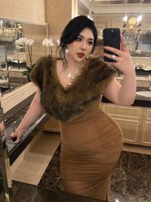 Flirla Party Deep V-Neck Sexy Minimalist Bodycon Waist Cinched High-End Elegant Solid Color Dress - Brown - View 3