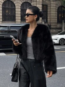 DAZY V领修身高端仿皮草女式外套，秋冬女装大衣 - 黑色 - 查看 4