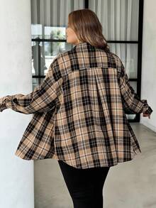 SHEIN CURVE+ 加大码返校格子印花贴袋休闲长袖纽扣法兰绒衬衫，教师衬衫女士秋季服装，冬季，CURVE PLUS - 彩色 - 查看 5