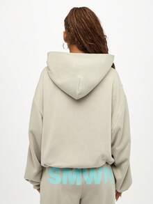 SUMWON WOMEN Áo hoodie oversized ấm áp dạo phố có lót lông cừu, mũ trùm đầu rút dây cao cấp, thời trang đô thị hiện đại, trang phục thiết yếu cho phụ nữ mùa thu đông - Xám - Xem 2