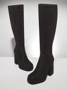 SHUZIA 女士迷人舒适仿麂皮方头厚底及膝靴，内有拉链 - 黑色 - 查看 3