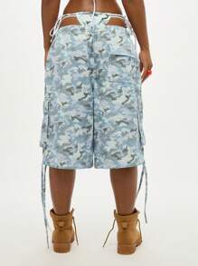 SUMWON WOMEN 工装实用长款牛仔短裤抽绳腰海滩夏季宽松阔腿迷彩印花休闲街头风格