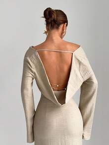 Siren Gaze 女士褶皱腰身连衣裙，金属链条装饰露背连衣裙，性感优雅通勤连衣裙，度假连衣裙，时尚独特，通勤，优雅，性感，度假，海滩，夏威夷，婚礼季，毕业典礼连衣裙，女士正式舞会连衣裙，女士鸡尾酒会连衣裙，褶皱领口，女士生日连衣裙，女士婚纱，露背连衣裙，冬季派对晚礼服 - 杏色 - 查看 2