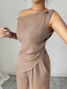 Elenzga 夏季新款韩版女士两件套，适合旅行和摄影，华丽深海蓝色不对称肩上衣和高腰修身休闲裤 - 卡其色 - 查看 3