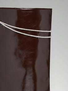 SHUZIA Botas altas hasta la rodilla con punta puntiaguda, tacón de bloque y correa con brillo para mujer - Marrón Chocolate - Ver 5