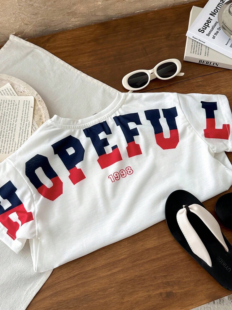 SHEIN 1件年輕男孩休閒可愛字母印花圓領針織短袖T恤，適用於旅行、學校和四季穿著 - 白色 - 查看 6