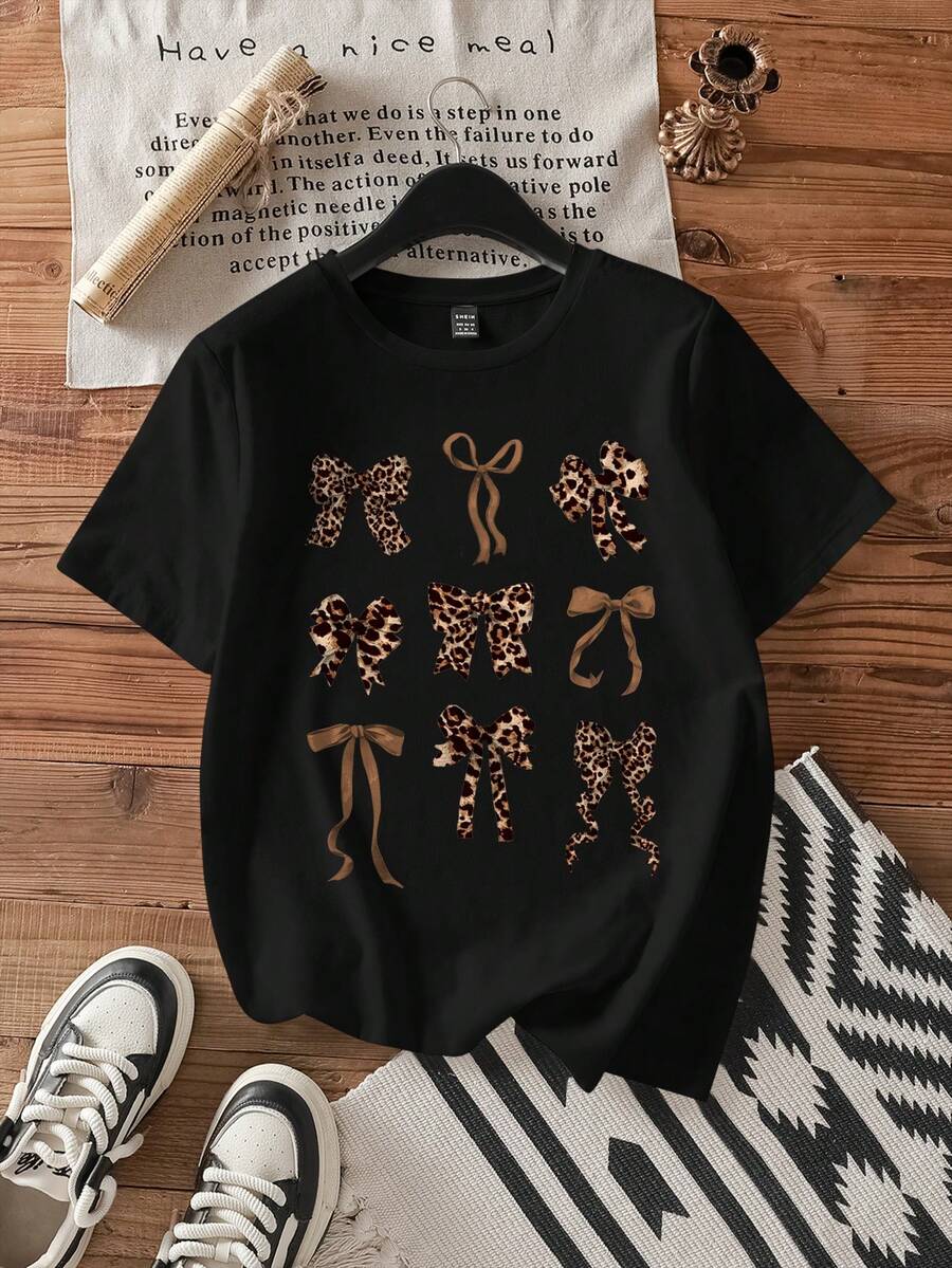 SHEIN EZwear Casual Loose Nine-Grid Bow Pattern Round Neck Short Sleeve T-Shirt For Women, Suitable For Summer Suitable For Going Out