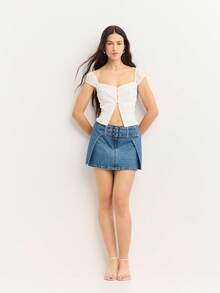 Nöista Áo crop top thêu Thụy Sĩ với cổ tim, tay nhún và chi tiết xẻ tà phía trước. Hoàn hảo cho những buổi dã ngoại mừng Quốc khánh 4 tháng 7, hẹn hò trên bãi biển hoặc tiệc tùng mùa hè! - trắng - Xem 4