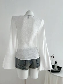 SHEIN Unity Camicetta leggera a maniche lunghe da donna con scollo a V, design di nicchia, vestibilità slim, con inserti in pizzo floreale delicato - Bianco - Visualizzare 2