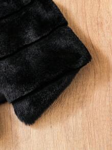 SHEIN Elladie kids 适合年轻女孩的人造毛皮无袖夹克，优雅 - 黑色 - 查看 5