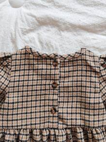 SHEIN Vintaside Kids 2 buc. Set de jachetă casual confortabilă din pluș pentru bebeluși, vestă și rochie cu mânecă lungă cu geantă, potrivit pentru purtarea zilnică de toamnă/iarnă, rochie în carouri pentru bebeluși, ținută de toamnă pentru bebeluși, haine vintage pentru bebeluși, ținută maro - Multicolor - Vizualizare 7