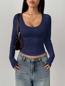 SHEIN PETITE Camiseta feminina casual de manga comprida, gola redonda, cor sólida, modelagem slim, ideal para o verão e outono/inverno. Blusa azul-escura, blusa azul de manga comprida, blusa azul feminina justa, blusa feminina com decote redondo.