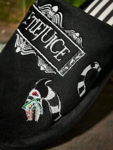 Beetlejuice X SHEIN 時尚男女款黑色刺繡防滑室內拖鞋 條紋軟絨保暖冬季居家鞋 耐穿鞋底 適用居家臥室冷氣房 春秋通用 中性哥德風 - 黑色 - 查看 3