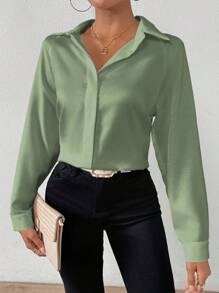 SHEIN PETITE 女式纯色缎面简约衬衫，不对称下摆，秋季女式衬衫，优雅 - 綠色 - 查看 6