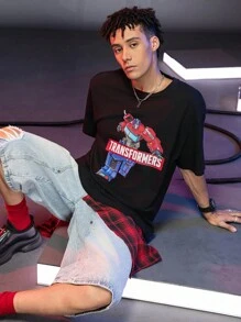 Transformers X SHEIN تي شيرت رجالي أسود بياقة مستديرة وأكمام قصيرة بطبعة روبوت - الأسود - مشاهدة 6