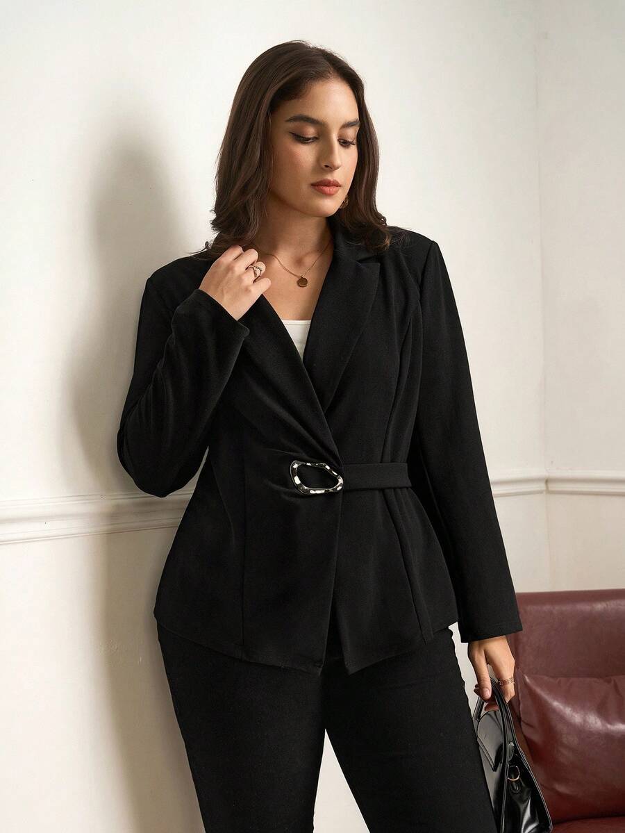 SHEIN Clasi Blazer negro de corte slim con decoración de botones dorados para mujer de talla grande, adecuado para el trabajo y el transporte, blazer de otoño/invierno para mujeres - Negro - Ver 1