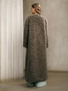 Arave Áo khoác nữ mùa đông lông giả cao cấp, thanh lịch, không cổ, dáng rộng, dài, mềm mại - Màu Xám nhạt - Xem 6