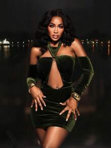 Mistrie Women's Solid Color Cutout Design Long Sleeve Fitted Sexy Mini Velvet Dress,Halloween Clothes,Christmas Dress,Goth Dress