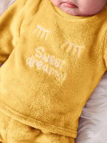 SHEIN Newborn Baby Girl Cute Pink Letter Pattern Fuzzy Long Sleeve Top And Elastic Waist Pants Set, Autumn/Winter Fall - Yellow - View 5