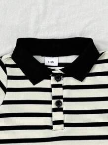 SHEIN Vintaside Kids 2 pièces Ensemble bébé garçon/unisexe 6-36 mois, cardigan en tricot à col polo rayé et pantalon en velours côtelé noir avec ours brodé. Convient pour les sorties et le port quotidien décontracté. Ensemble bébé garçon à manches longues rayé, combinaison bébé garçon noir et blanc, tenue bébé garçon en velours côtelé noir, ensembles décontractés bébé garçon, vêtements bébé garçon, ensembles de vêtements bébé garçon, tenue bébé d'automne unisexe, salopette bébé garçon, tenues bébé unisexes pour l'automne, vêtements garçon 12 mois - Multicolore - Voir 7