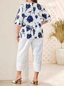 EMERY ROSE Plus Size Women Floral Print Blouse And Capri Pants Set, Summer,Holiday Outfits,Flower/Vacation/Spring - White - View 2