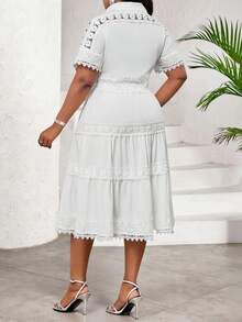 SHEIN Lady Conjunto de blusa y falda elegante para fiesta, boda, cóctel, Navidad con cuello de camisa y mangas con contraste de encaje, talla grande - Blanco - Ver 2