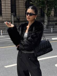 DAZY V领修身高端仿皮草女式外套，秋冬女装大衣 - 黑色 - 查看 7