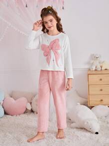 SHEIN 青少年女孩秋冬甜美简约蝴蝶结刺绣圆领套头长袖上衣和柔软法兰绒睡裤 2 件套家居服套装，兄弟姐妹装（2 件单独出售） - 淺粉色 - 查看 6
