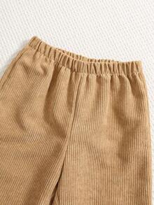 SHEIN 3 件套年轻男孩秋冬灯芯绒长袖衬衫、条纹长袖上衣、高领 T 恤和休闲裤套装，适合室内、户外、日常穿着、运动、玩耍、派对、拍照、假日、节日、狂欢