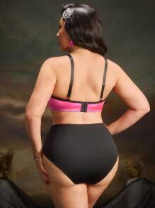 PinupPomp Plus Size Lace Patchwork Underwire Bra & Panty Set Vintage