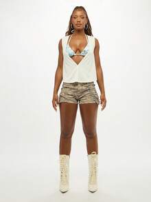 SUMWON WOMEN Quần short denim rách rưới họa tiết quân đội trang trí xích lễ hội mùa hè quần short ngắn cạp trễ thường ngày - màu nâu - Xem 6