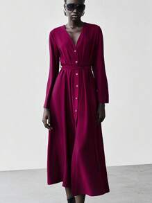 Lumivelle 系带蝴蝶结袖前开口 V 领衬衫裙