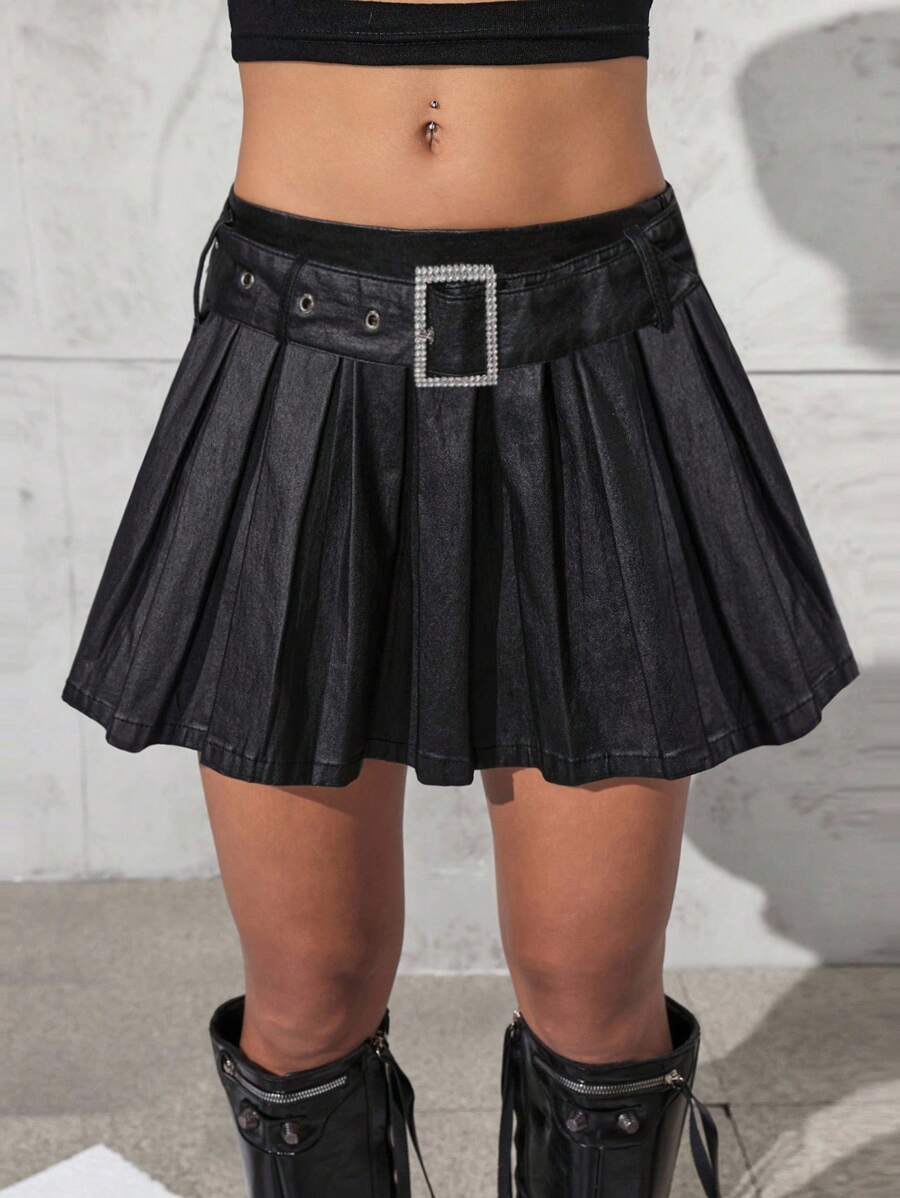 SHEIN Unity Minifalda plisada con diseño de hebilla en la cintura, unicolor para mujer - Negro - View 1