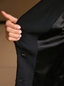 MOTF PREMIUM 天鹅绒刺绣激光切割尖领西装外套 - 黑色 - 查看 7