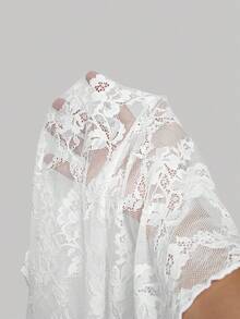 SHEIN MOD 女士两件套蕾丝透视长袖黑白上衣，秋冬女装，万圣节、派对、优雅、哥特、时尚，女士优雅透视花卉蕾丝长袖高领修身露脐上衣，时尚女士黑白薄纱蕾丝网纱高领长袖修身上衣，蕾丝长袖，黑白上衣 - 黑與白 - 查看 6