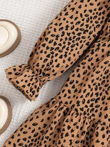 SHEIN Serisse Kids Tween Girl 夏季/秋季满身印花荷叶边饰荷叶边袖连衣裙，非常适合夏季和秋季休闲和日常穿着以及学校日常穿着，妈妈和女儿和姐妹搭配 - 卡其色 - 查看 6