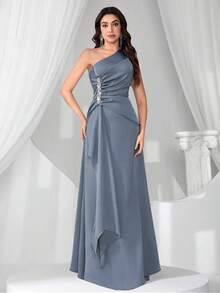 Coutiva 全新时尚优雅修身不对称肩部连衣裙