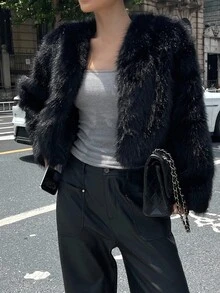 DAZY V领修身高端仿皮草女式外套，秋冬女装大衣 - 黑色 - 查看 13