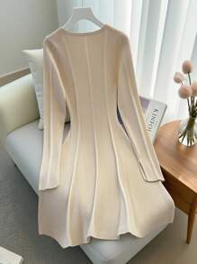 Franclia 优雅长袖圆领修身休闲连衣裙 - 杏色 - 查看 2