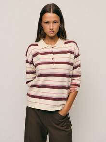 Nöista Lätt trikåpiké med rena knappdetaljer och mjuka horisontella ränder, med en avslappnad skräddarsydd silhuett med strukturerad pikékrage och ribbade manschetter för en polerad finish; en raffinerad och mångsidig stickning perfekt för kvinnors vinteroutfits, enkel lager-på-lager-klädsel, elegant avslappnad styling, festliga jullooker och sofistikerade nyårsensembler. - Blå - Visa 4