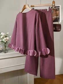 Modelyn 浪漫优雅时尚提花拼布雪纺花卉露肩长袖衬衫配裤子，加大码两件套 - 淡紫色 - 查看 2