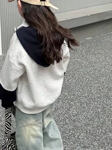 DAZY Young Girl Hooded Artistic English Print Contrast Color Long Sleeve Sweatshirt Fall/Winter - Grey - View 2