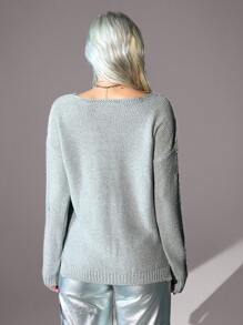 CasuGlow 女士纯色 V 领撕破烫金印花超大套头衫