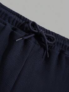 RueChic Men Waffle Fabric Pocket Detail Regular T-Shirt Set - Navy Blue - View 6