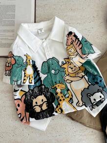 SHEIN 2入組年輕男孩可愛動物印花寬領寬鬆編織短袖襯衫和實色補丁口袋短褲套裝