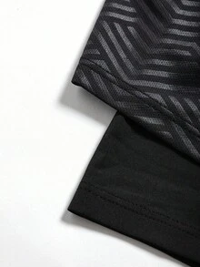 Manfinity Sport Corelite Pantalones cortos deportivos con estampado de lema de ala y cruz para hombres - Negro - Ver 5