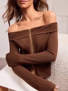 Hanevo Women's Fitted Off Shoulder Zipper Closure Casual T-Shirt Fall Cloth For Women - Brown - View 3