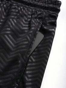 Manfinity Sport Corelite Pantalones cortos deportivos con estampado de lema de ala y cruz para hombres - Negro - Ver 3