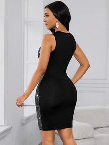 SHEIN Lady 女士短款连衣裙 商务休闲女士工作服 女士办公室装 女士外出装 女士机场装 旅行装 机场装 返校装 乡村演唱会装 女士约会夜装 - 黑色 - 查看 2